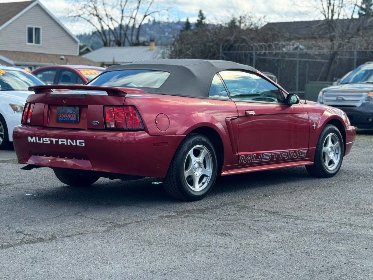 Used 2003 Ford Mustang Premium image 4