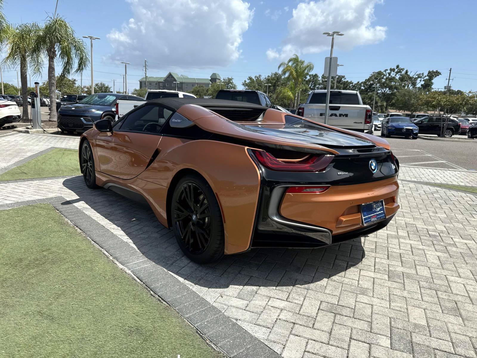 Used 2019 BMW i8 Roadster AWD/4WD image 10