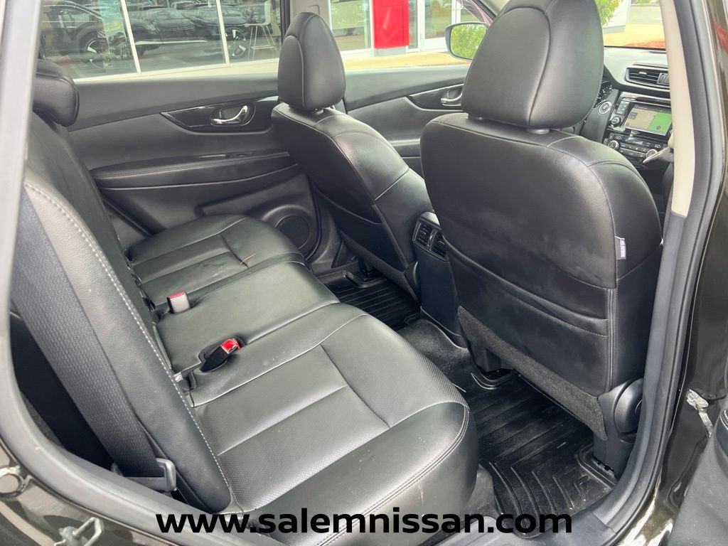 Used 2017 Nissan Rogue SL w/ SL Premium Package AWD/4WD image 23