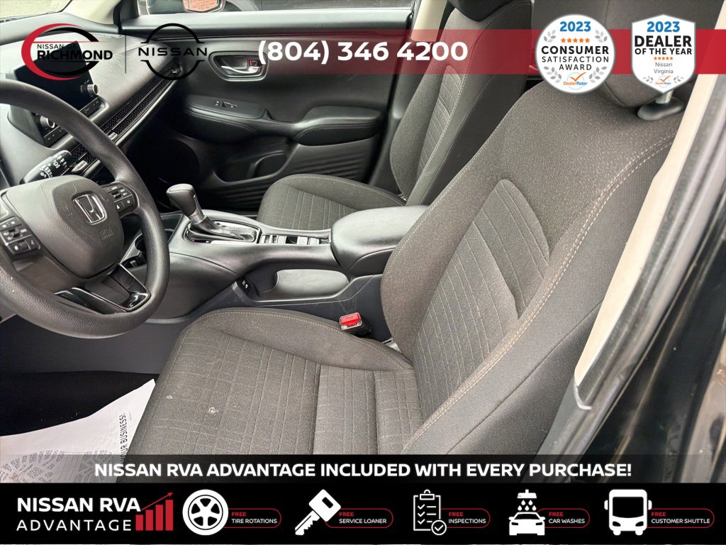 Used 2025 Honda HR-V LX image 12