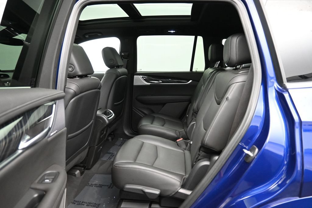 Used 2023 Cadillac XT6 Premium Luxury AWD/4WD image 25