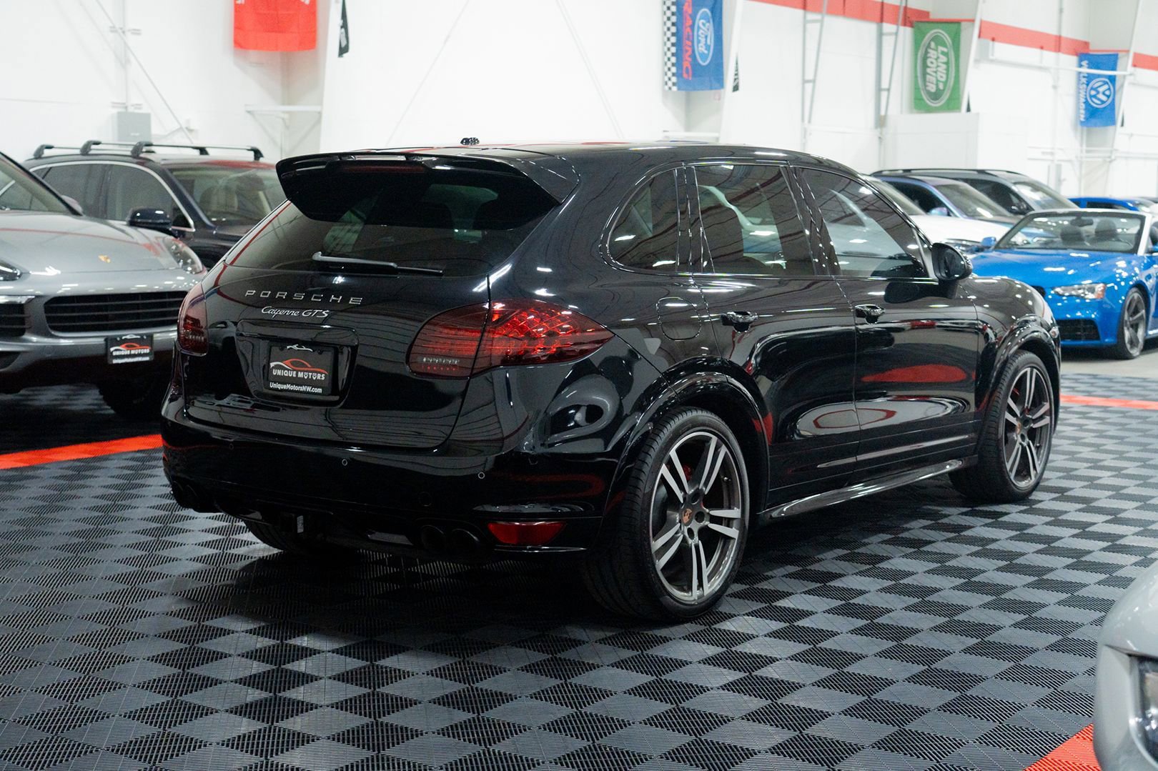 Used 2014 Porsche Cayenne GTS AWD/4WD image 8