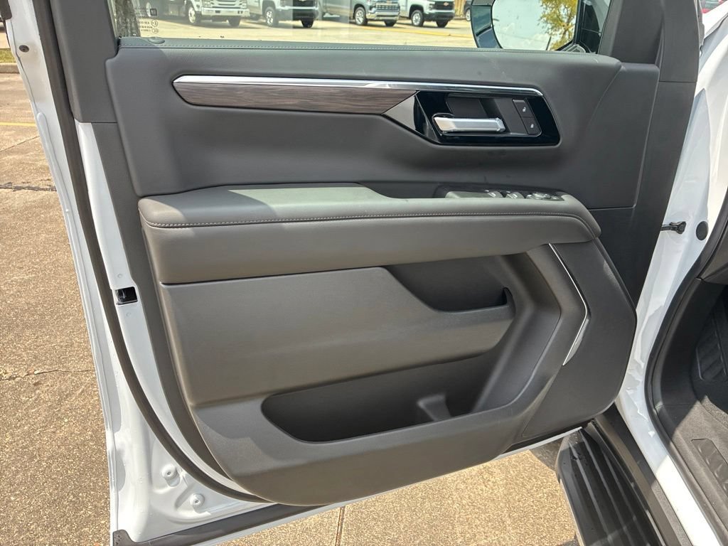 New 2026 Chevrolet Tahoe LS RWD image 17
