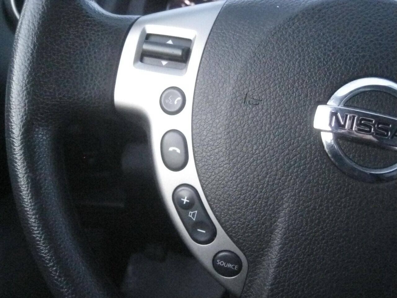 Used 2013 Nissan Rogue S w/ Special Edition Pkg AWD/4WD image 23