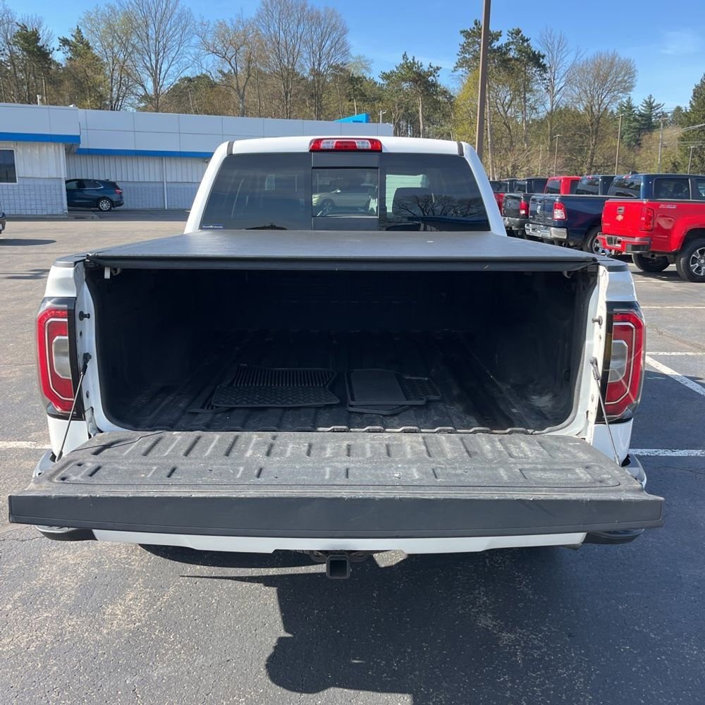 Used 2017 GMC Sierra 1500 Denali w/ Denali Ultimate Package AWD/4WD image 18