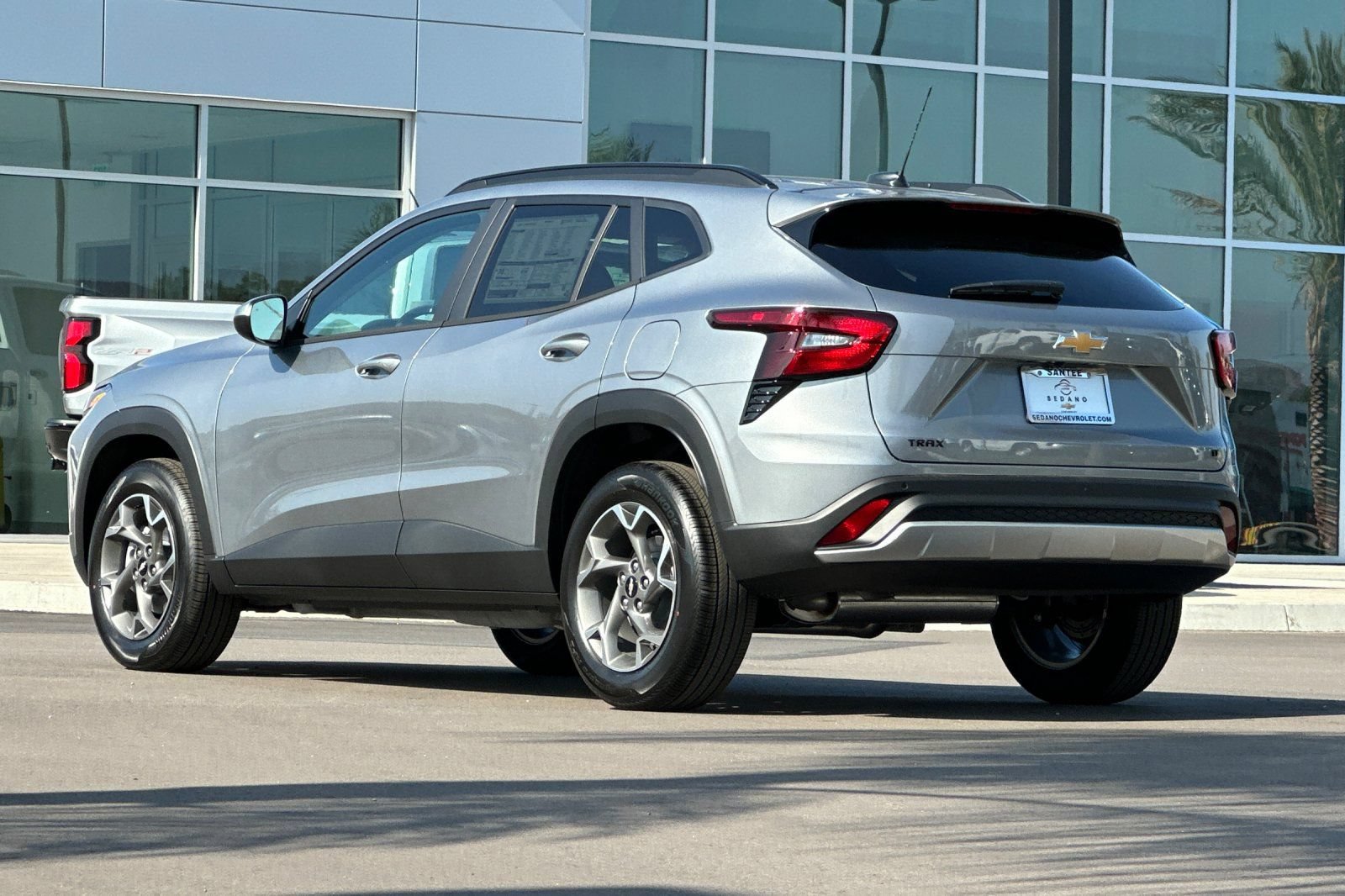 New 2026 Chevrolet Trax LT w/ Driver Confidence Package FWD image 6