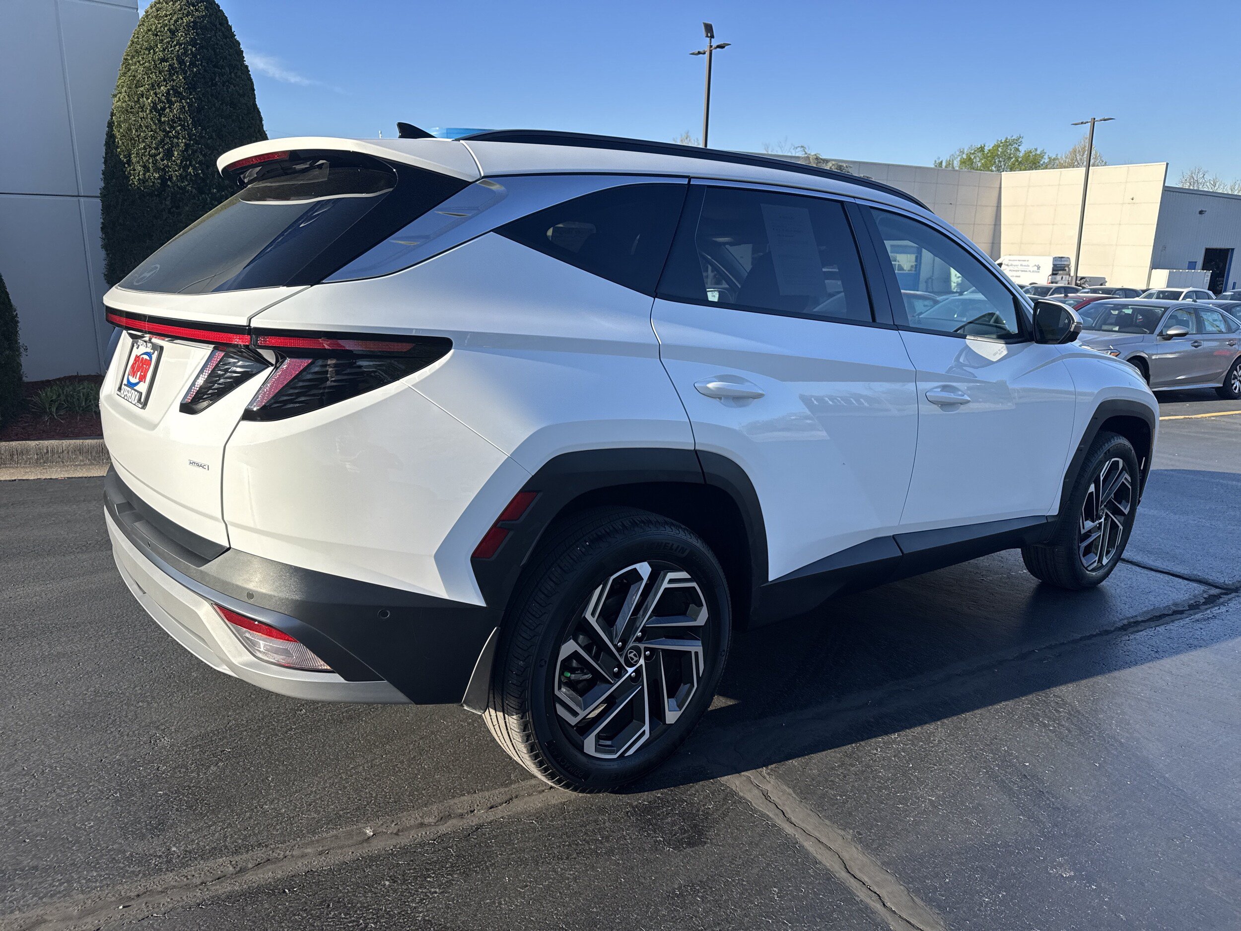 Used 2026 Hyundai Tucson Limited AWD/4WD image 4