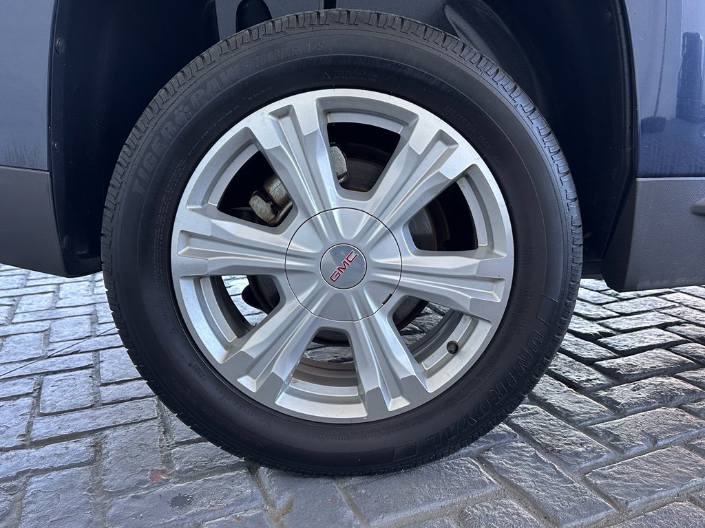 Used 2017 GMC Terrain SLE image 25