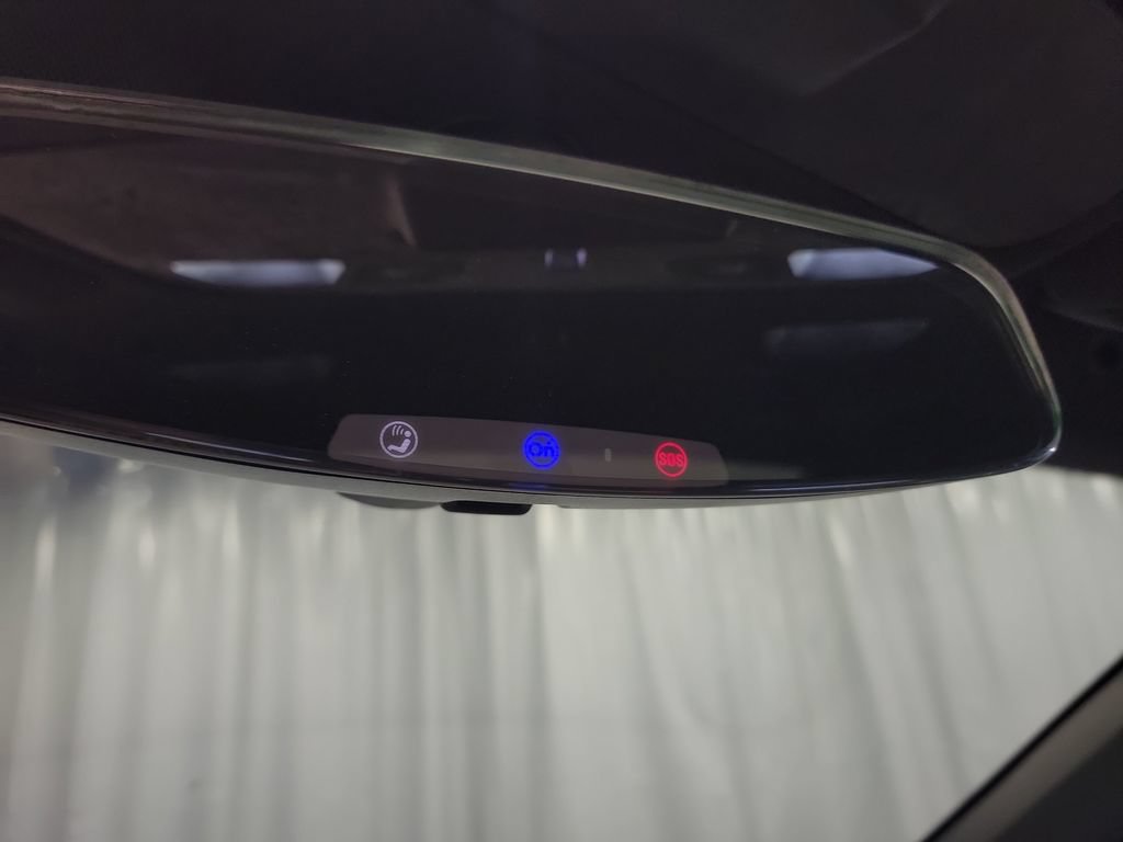 Used 2018 Chevrolet Camaro SS RWD image 22