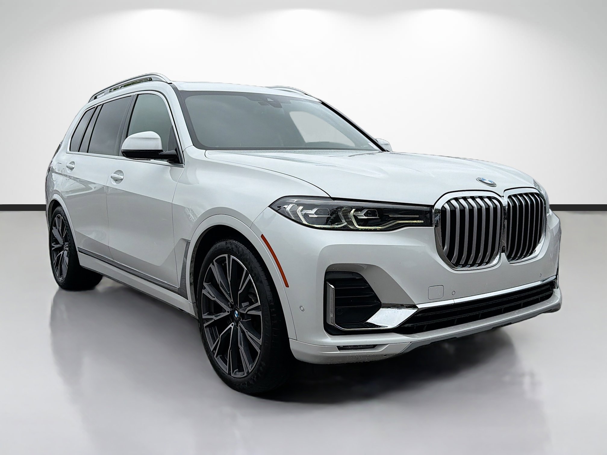 Used 2022 BMW X7 xDrive40i w/ Executive Package image 1
