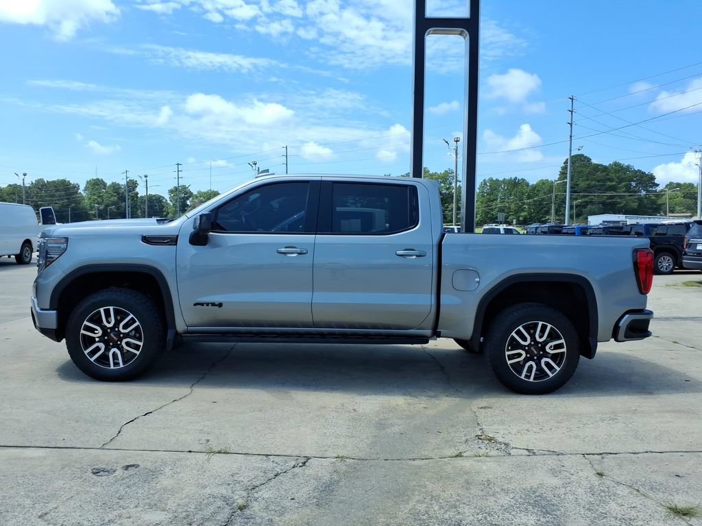 Used 2023 GMC Sierra 1500 AT4 AWD/4WD image 4