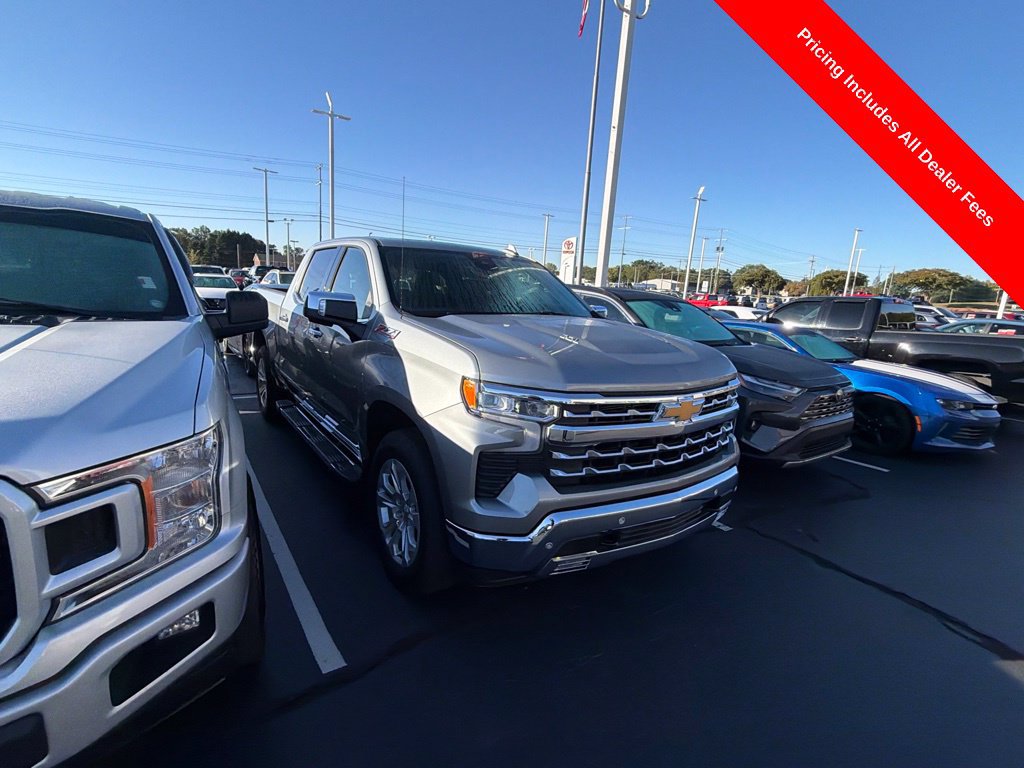Used 2025 Chevrolet Silverado 1500 LTZ w/ Technology Package AWD/4WD image 1