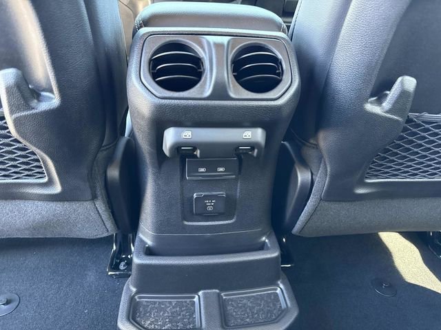 New 2026 Jeep Wrangler Unlimited Sahara AWD/4WD image 29