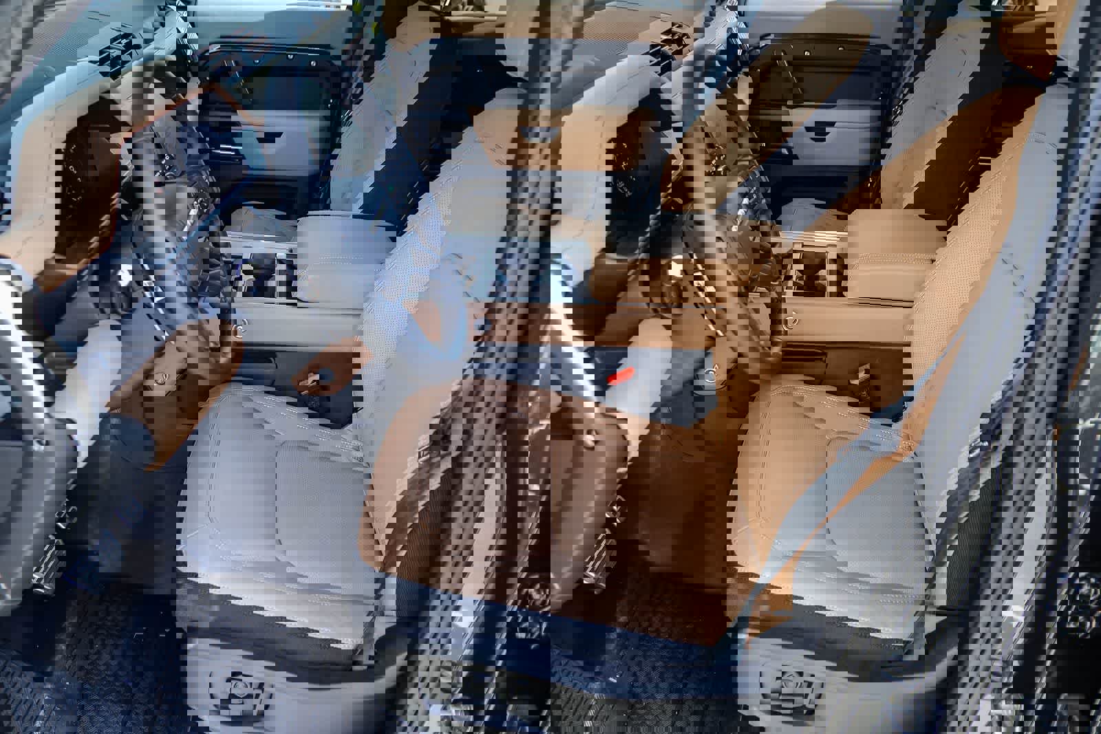 New 2026 Land Rover Defender 110 V8 image 14