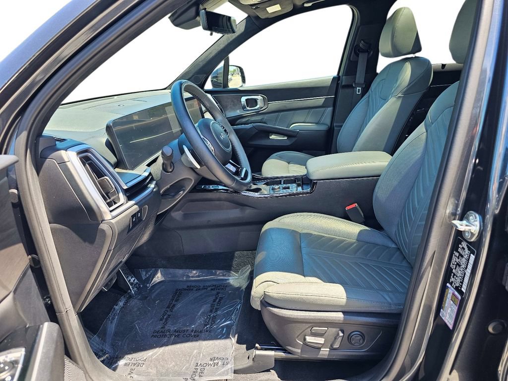 Certified 2024 Kia Sorento SX Prestige w/ Sage Leather Package AWD/4WD image 18