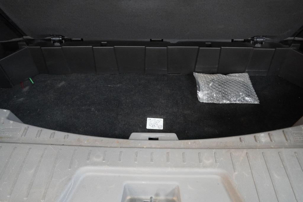 Used 2012 Chevrolet Traverse LS image 10