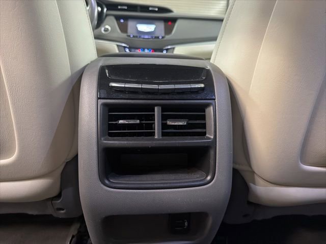Used 2019 Cadillac XT5 Premium Luxury FWD image 22