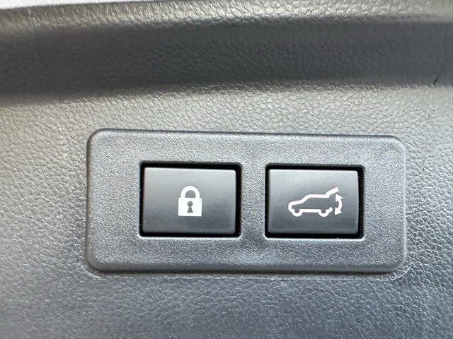 Used 2025 Subaru Outback Limited image 24