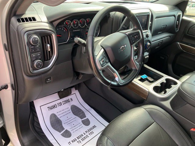 Used 2020 Chevrolet Silverado 1500 LT Trail Boss AWD/4WD image 17