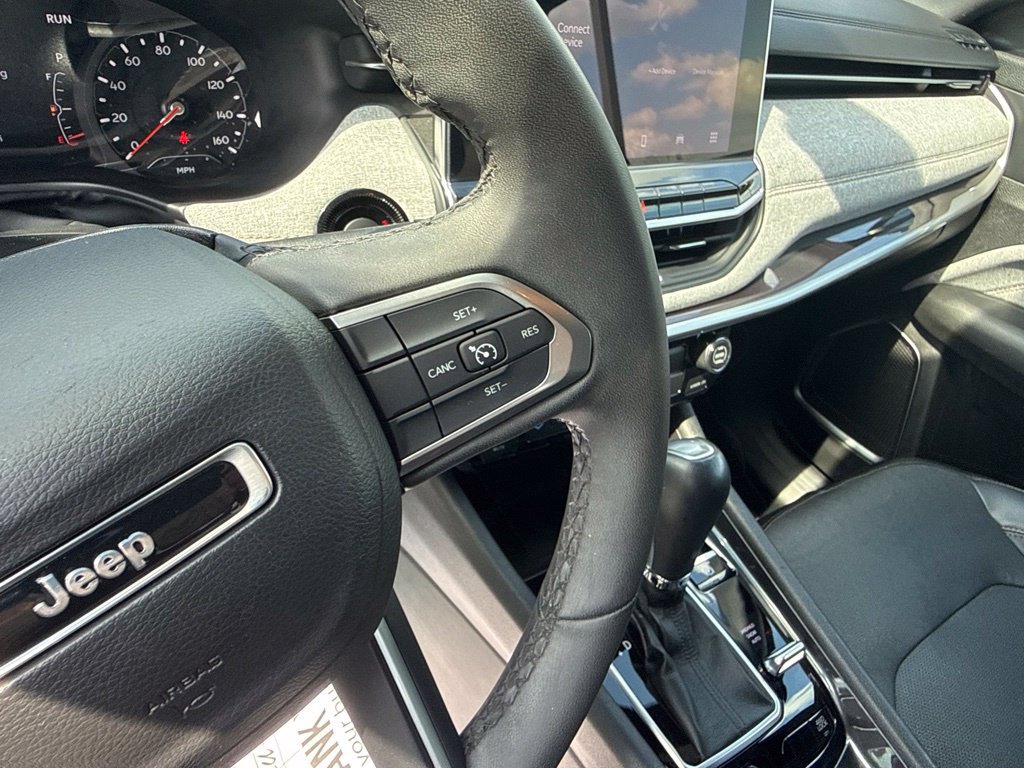 Certified 2023 Jeep Compass Latitude AWD/4WD image 22