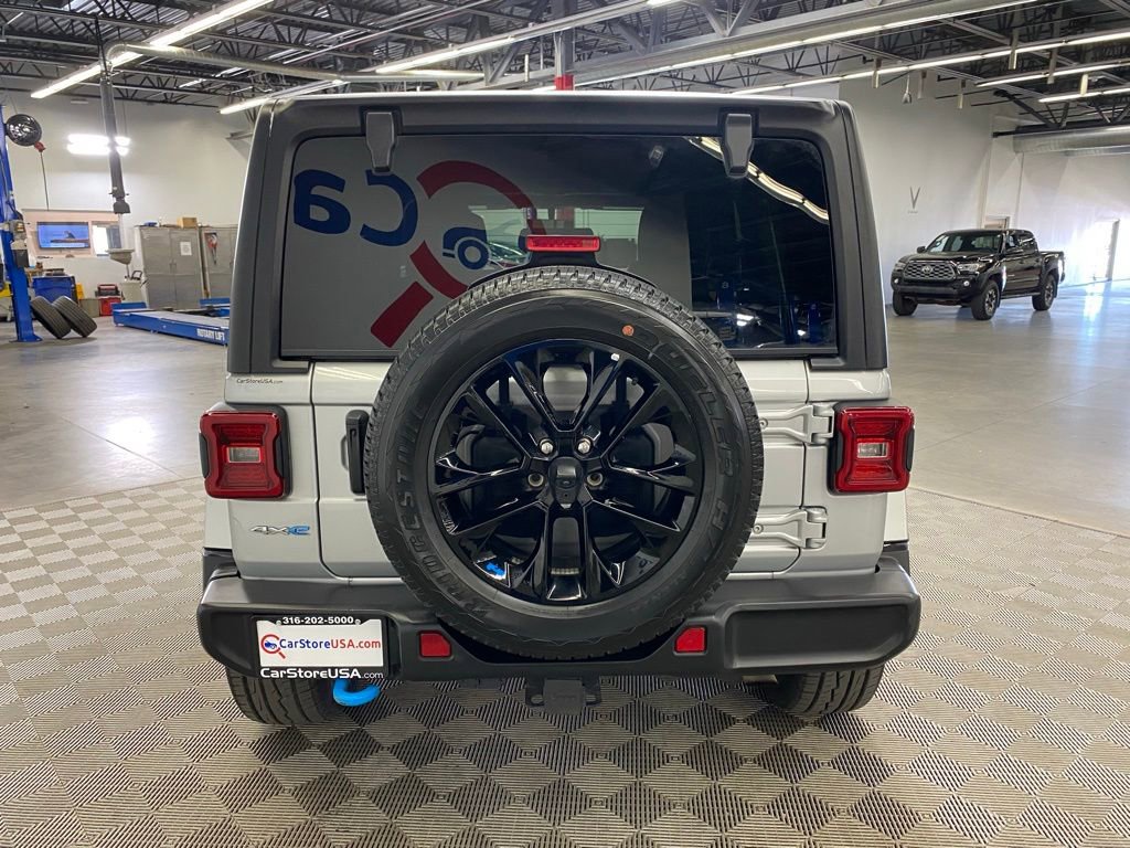 Used 2023 Jeep Wrangler Unlimited Sahara image 9