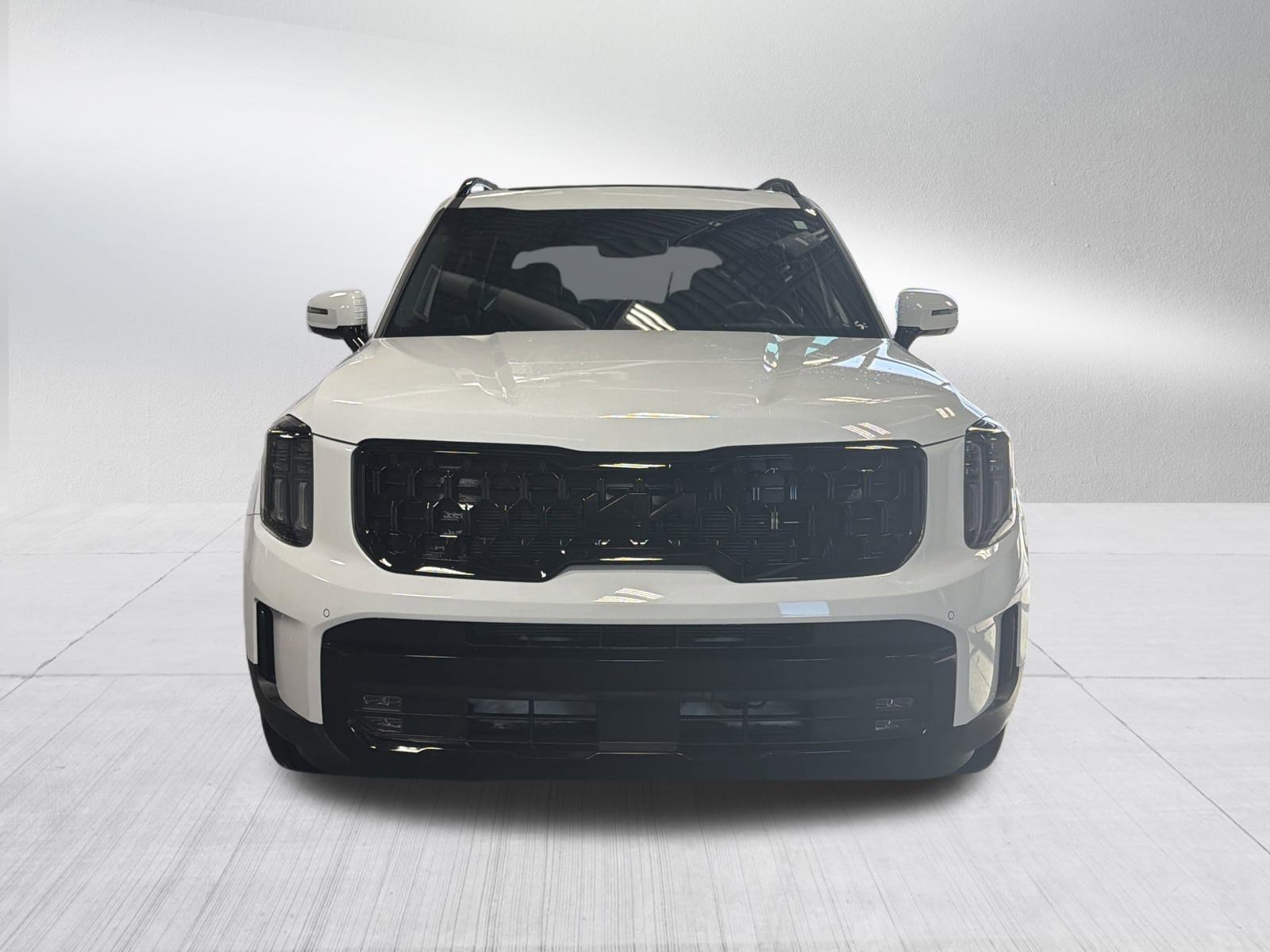 Used 2025 Kia Telluride SX Prestige X-Line image 2
