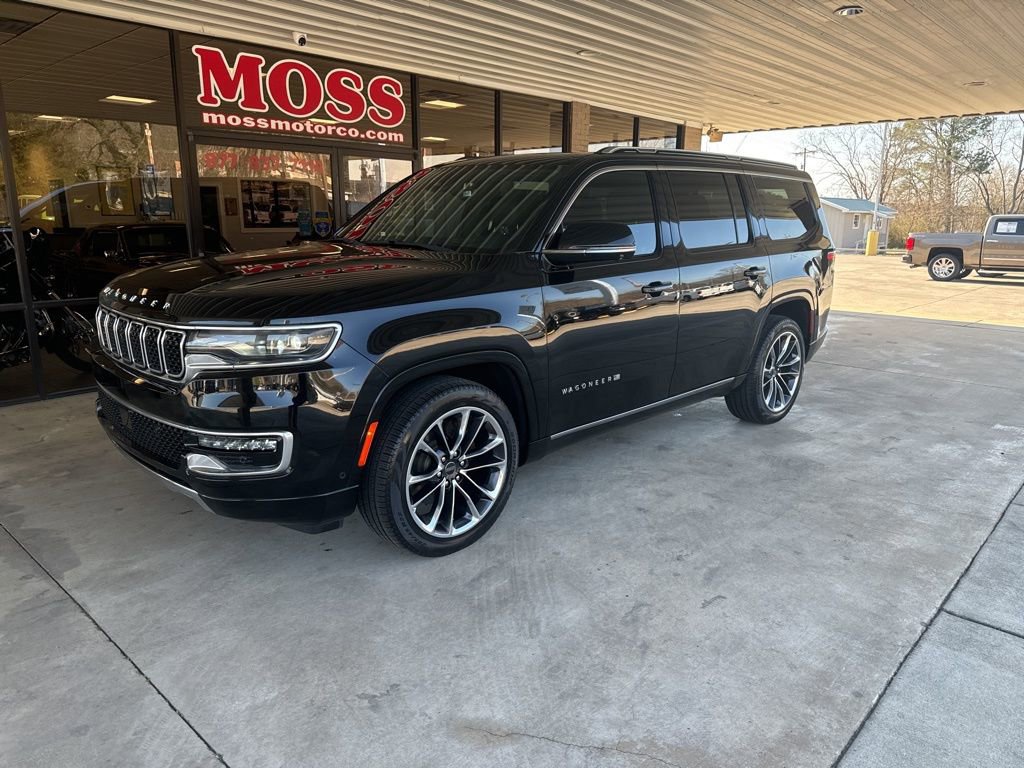 Used 2023 Jeep Wagoneer Series III w/ Premium Group I AWD/4WD video 1