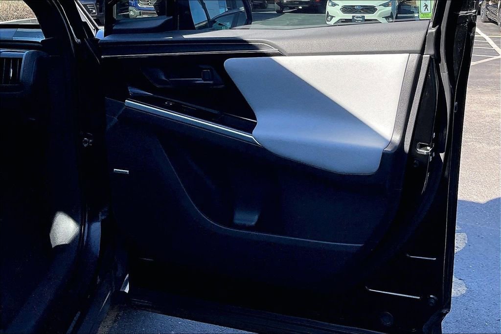 Used 2024 Subaru Solterra Touring w/ Touring Package image 27