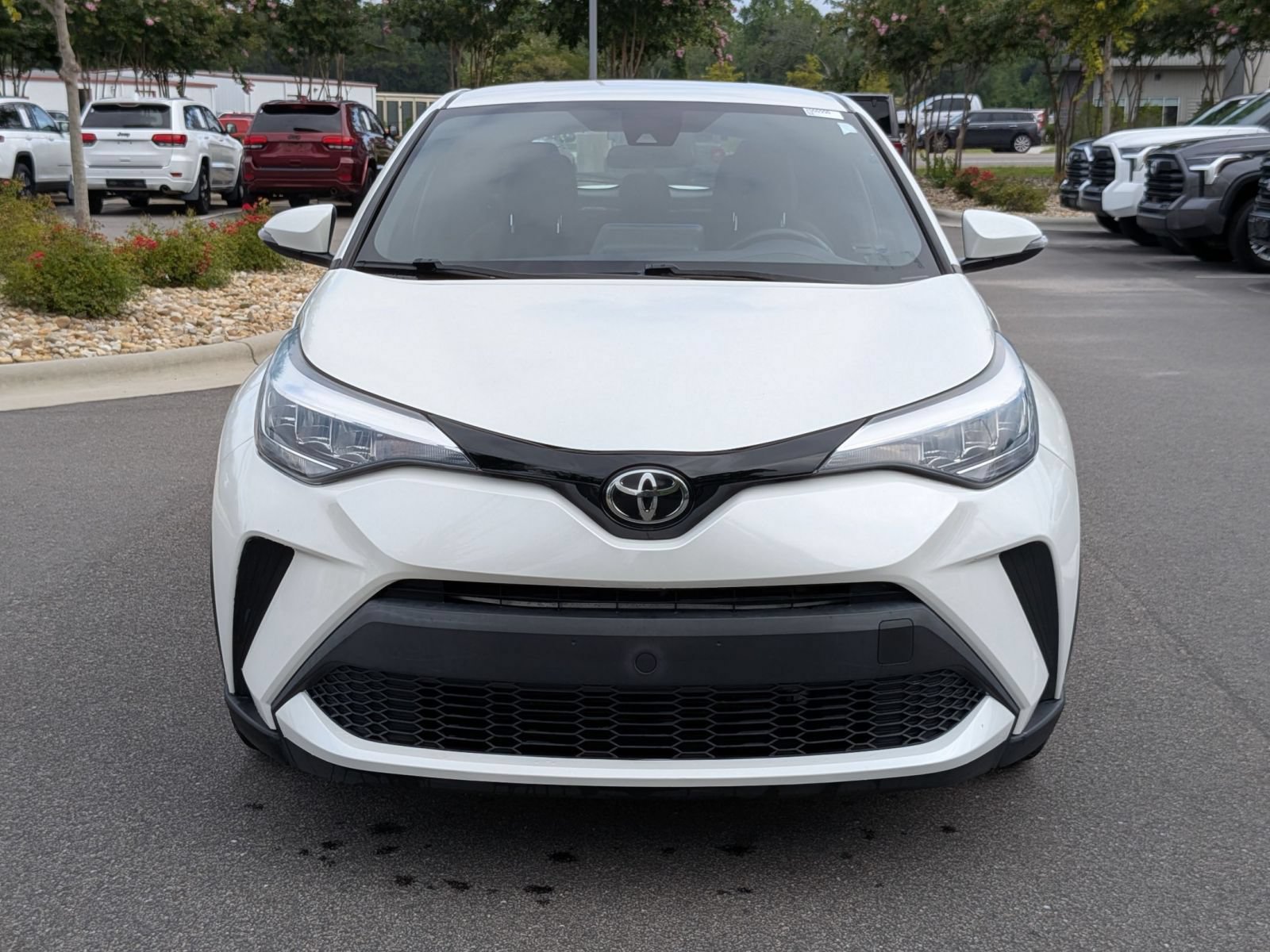 Used 2020 Toyota C-HR XLE FWD image 8