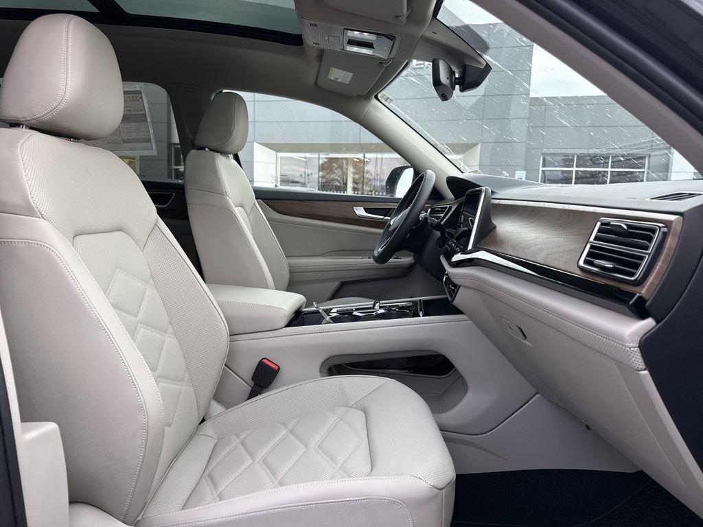 New 2026 Volkswagen Atlas SE image 22