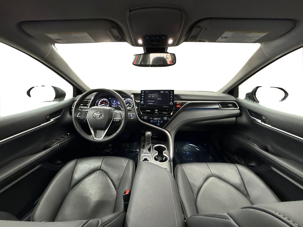 Used 2023 Toyota Camry XLE w/ Cold Weather Package image 17