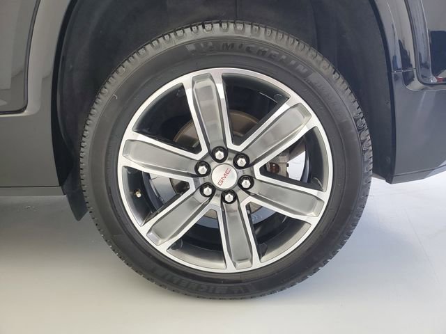 Used 2018 GMC Acadia Denali w/ Technology Package AWD/4WD image 13