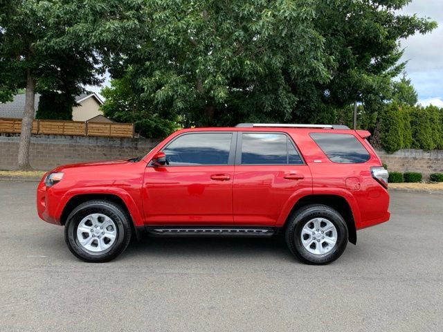 Used 2021 Toyota 4Runner SR5 AWD/4WD image 2