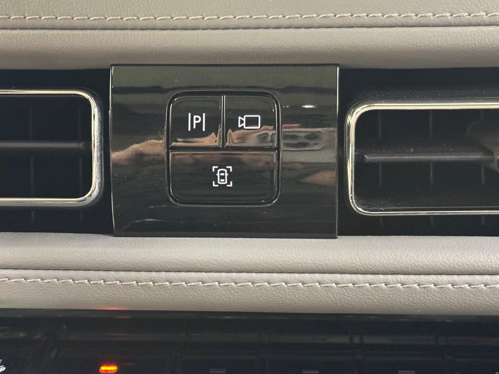 Used 2023 Lincoln Nautilus Reserve image 42