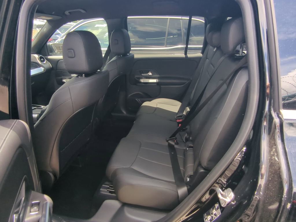 New 2025 Mercedes-Benz GLB 250 GLB 250 image 5