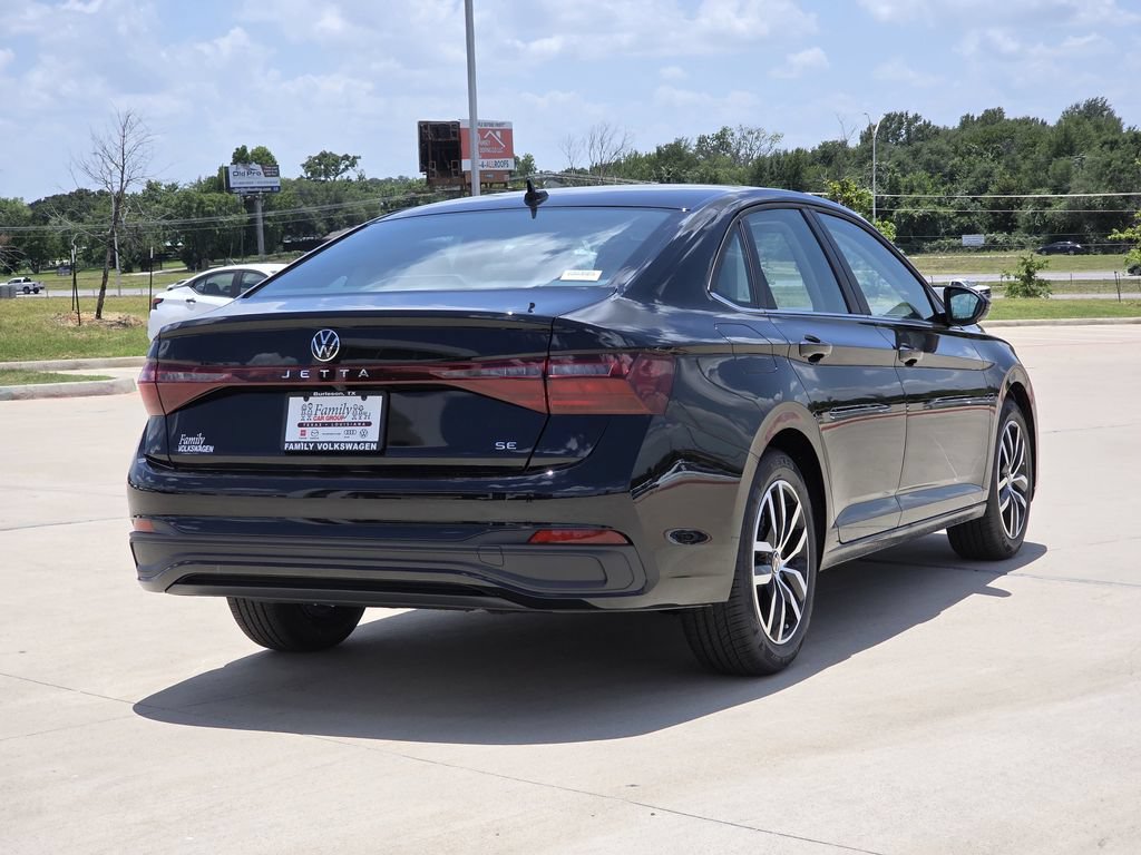 New 2026 Volkswagen Jetta SE FWD image 4