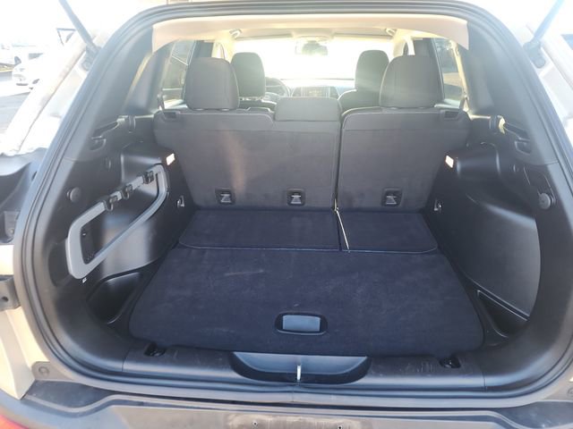 Used 2015 Jeep Cherokee Latitude image 32