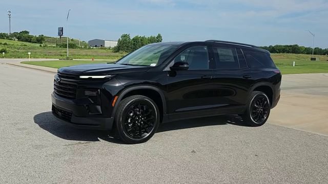 New 2026 Chevrolet Traverse LT w/ Midnight/Sport Edition AWD/4WD image 4