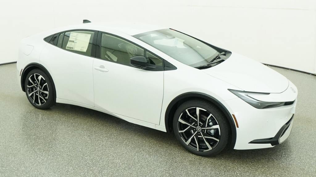 New 2026 Toyota Prius Plug-In Hybrid FWD image 12