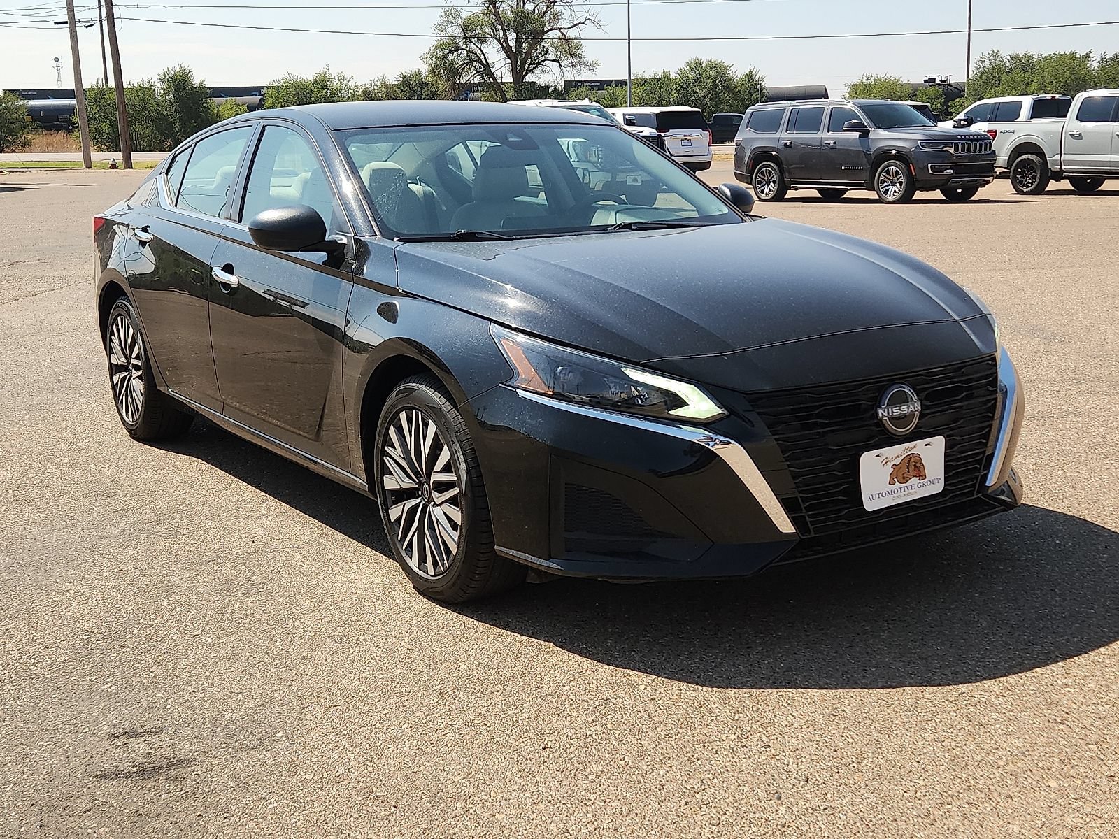 Used 2025 Nissan Altima 2.5 SV FWD image 6