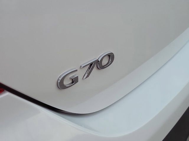 Used 2026 Genesis G70 2.5T image 6