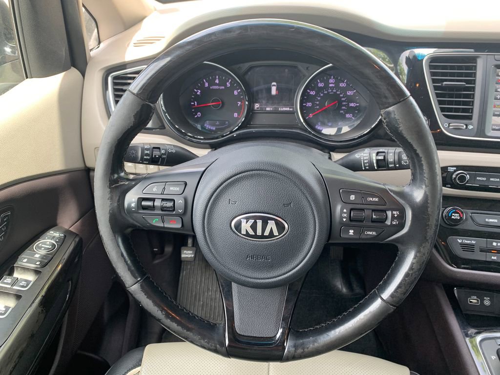 Used 2015 Kia Sedona SX Limited w/ SXL Technology Package FWD image 13