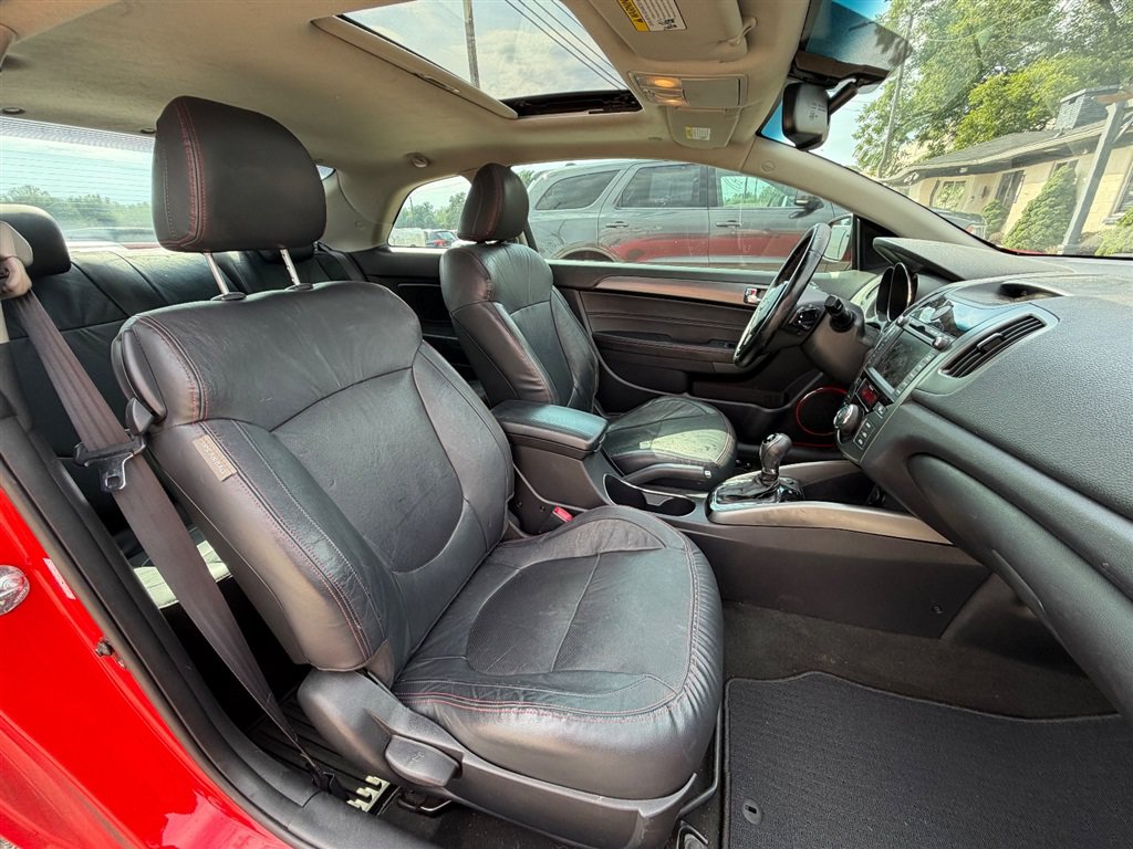 Used 2013 Kia Forte Koup SX w/ Tech Pkg FWD image 16