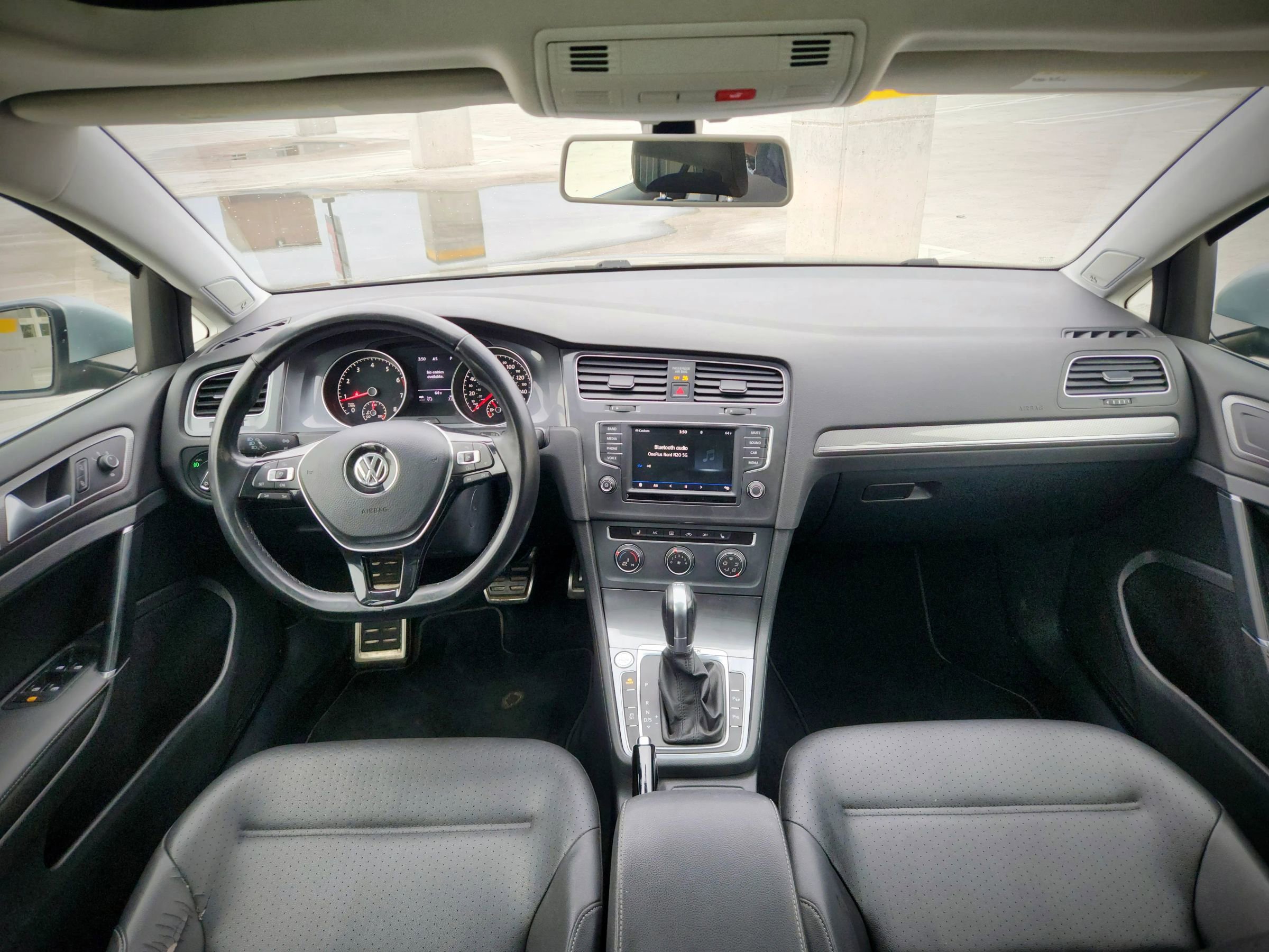 Used 2017 Volkswagen Golf Alltrack SE image 28