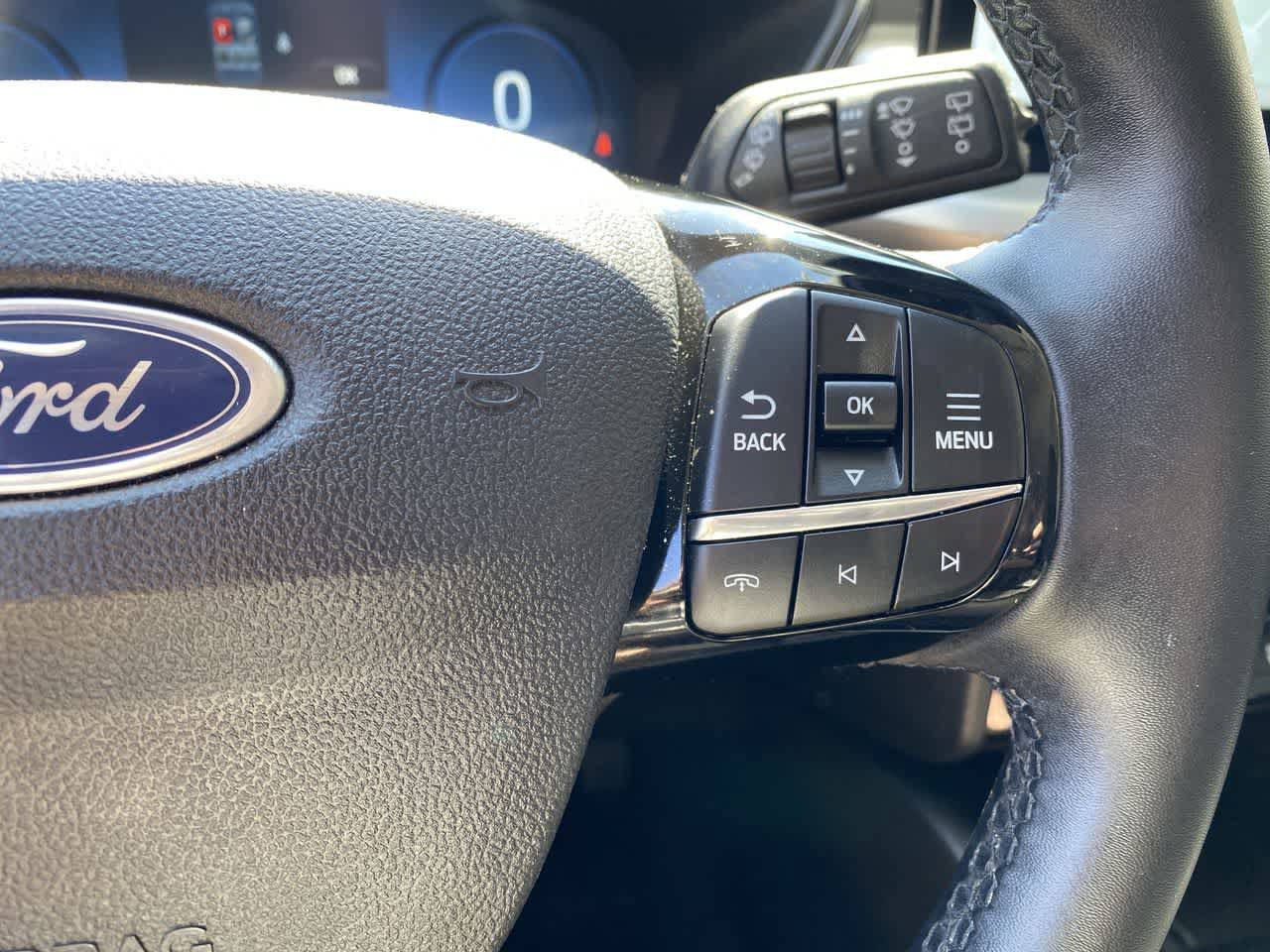Used 2025 Ford Escape Platinum AWD/4WD image 22