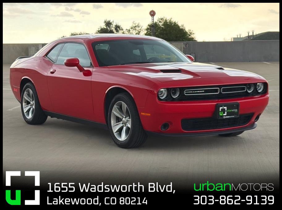 Used 2016 Dodge Challenger SXT