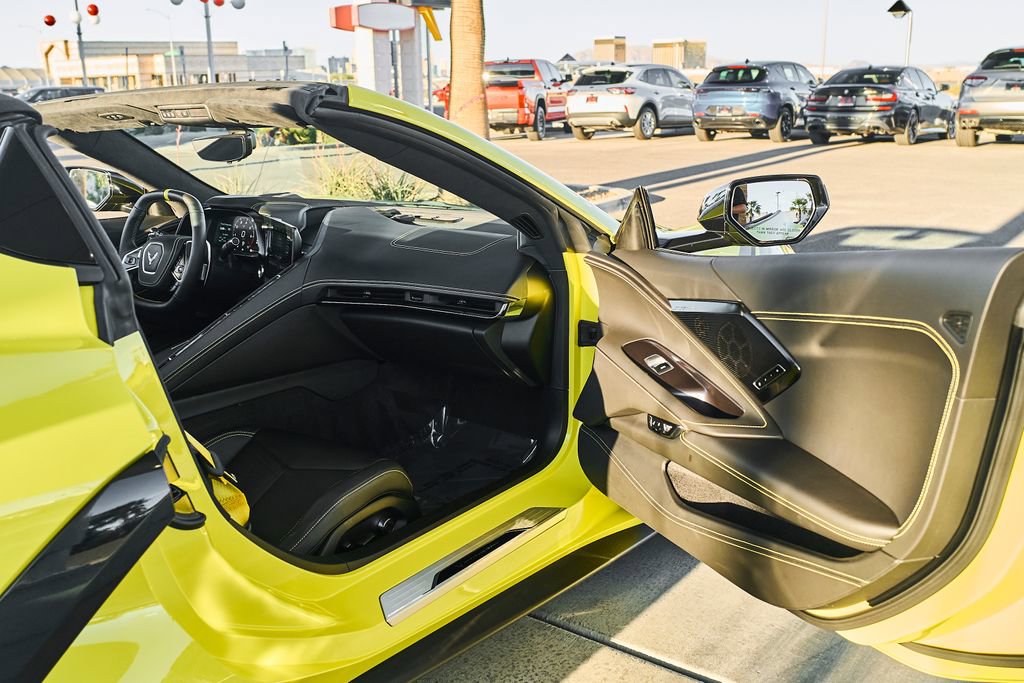 Used 2023 Chevrolet Corvette Stingray Premium Conv image 16