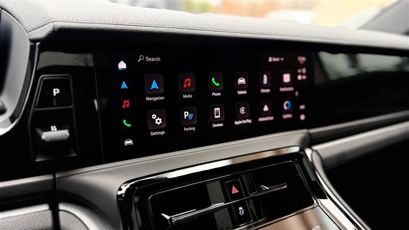 Used 2025 Porsche Panamera 4 w/ Premium Package image 30