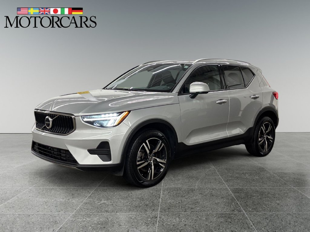 Certified 2023 Volvo XC40 B5 Core AWD/4WD image 7