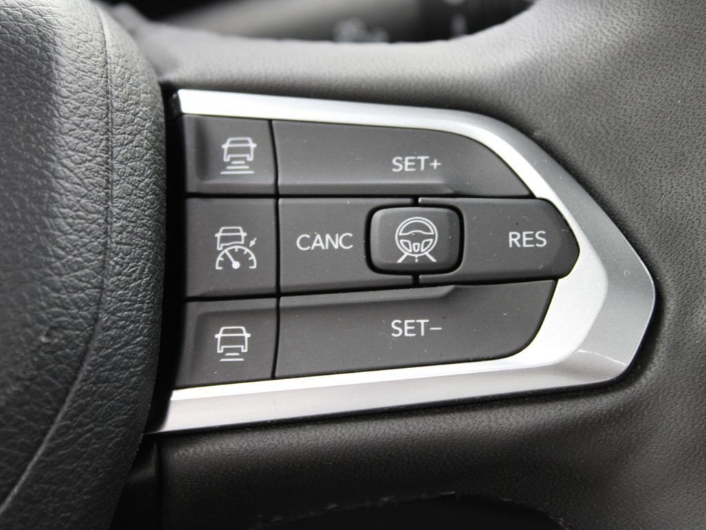 Used 2023 Jeep Compass High Altitude w/ Driver Assist Group I AWD/4WD image 56